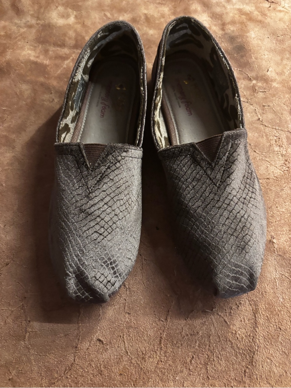 Skechers Women's Gray Textured Slip-On Flats